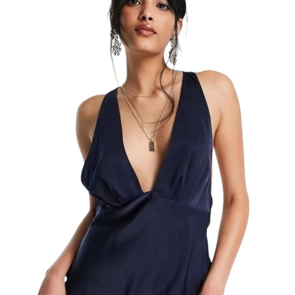 ASOS DESIGN Bias Cut Plunge Satin Midi
Dress Racer Back Navy Blue Size 8 Party - Picture 2 of 10